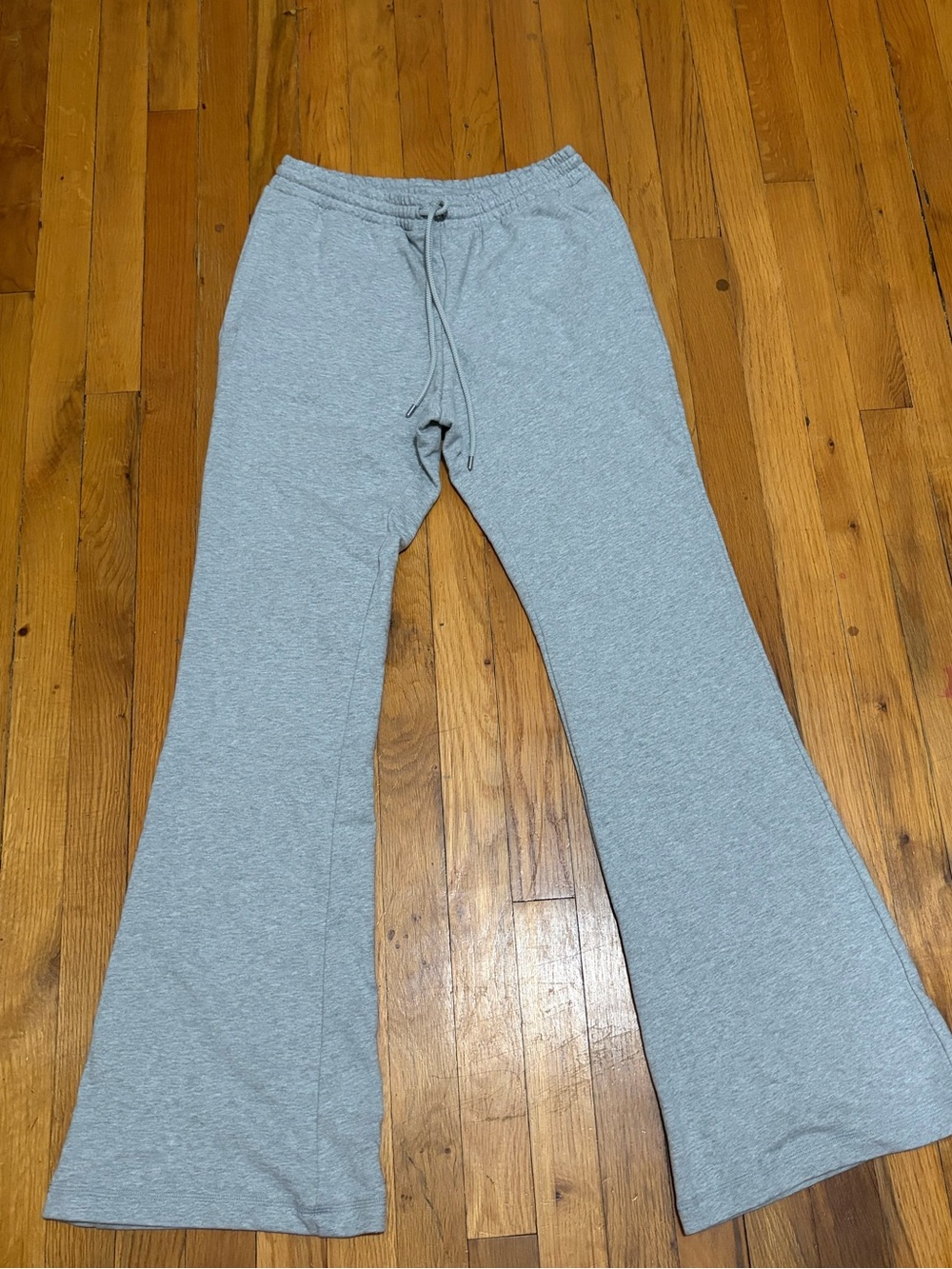 Women’s Size S Victoria's Secret Light Gray Flare Sweatpants
